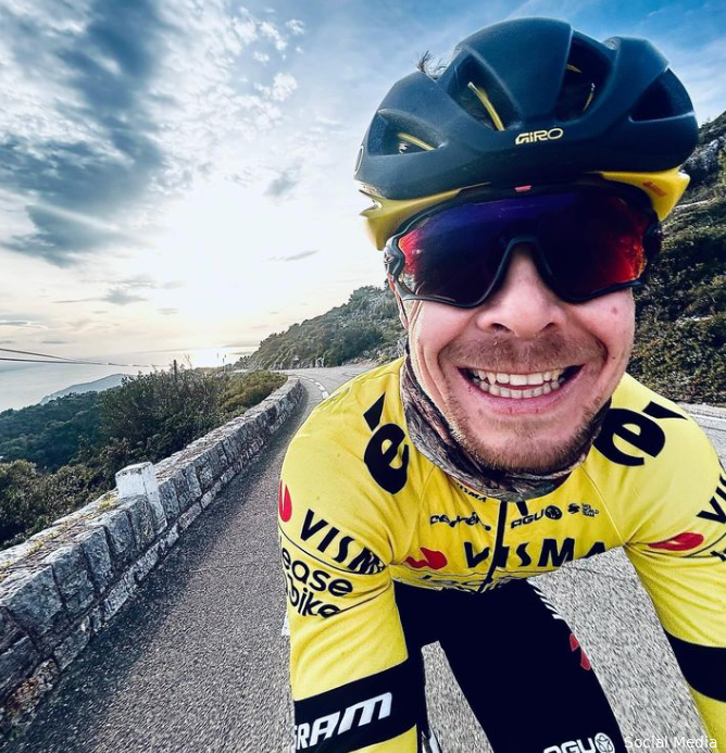 📸 Tratnik toont met beste 5 minuten-waarde ooit waarom hij Giro én Tour mag rijden namens Visma | Lease a Bike