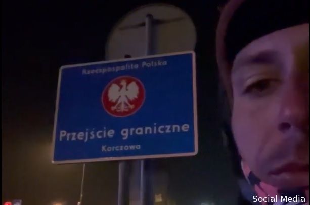 Lachlan Morton haalt twee ton op met bizarre fietstrip van München naar Oekraiënse grens