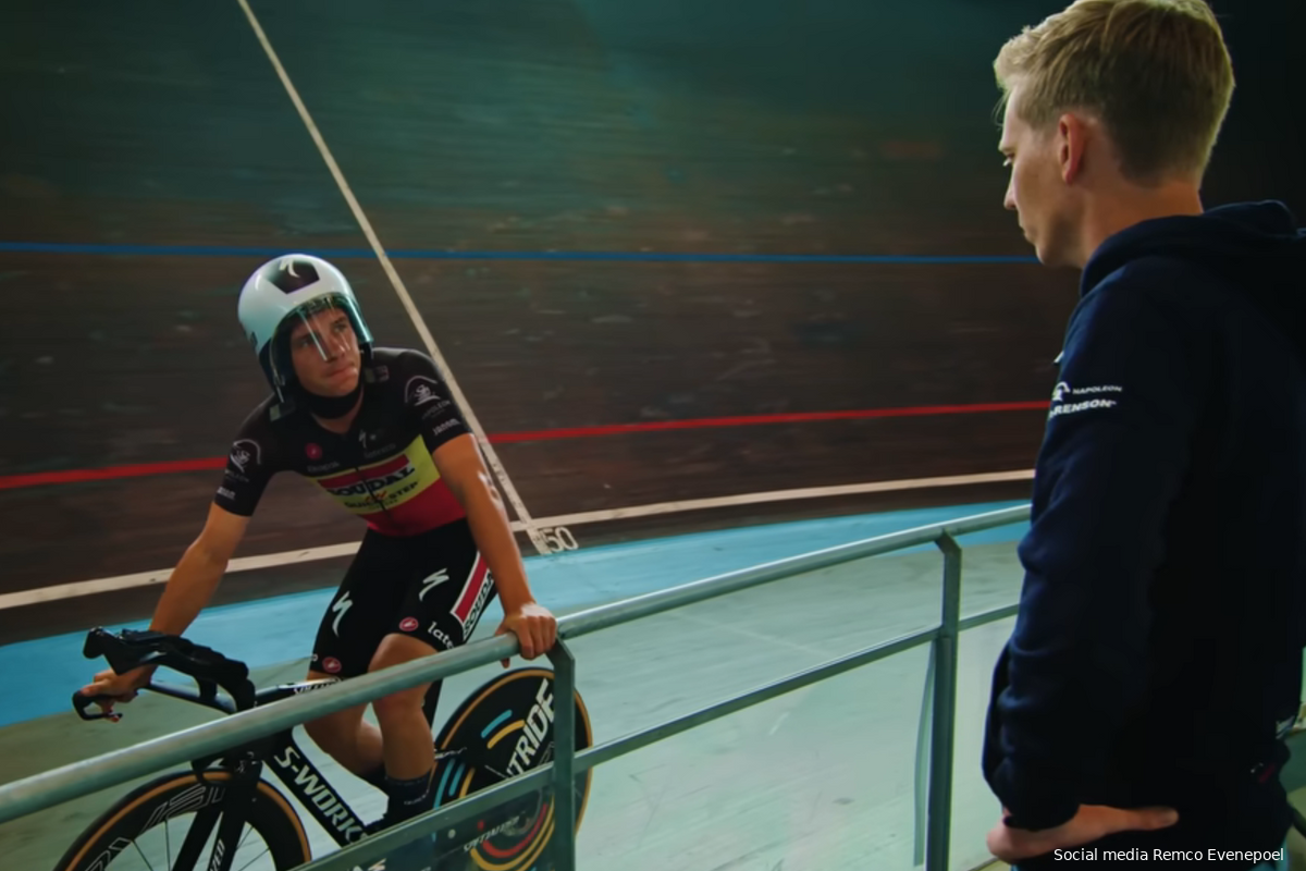 Waarom Evenepoel wegloopt met zijn Nederlandse coach, die waarschuwt voor de helpers die hem nu vervangen