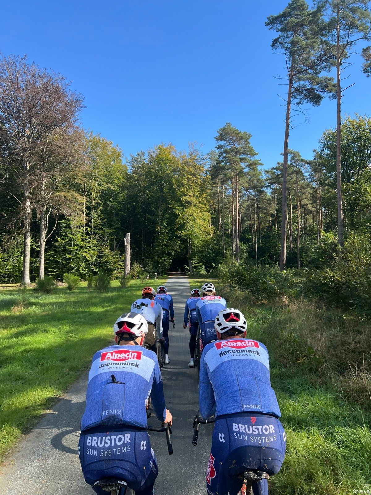 🎥 "We rode in MVDP zone": part-time teammate captures and explains Van der Poel and co's Gravel Worlds recon