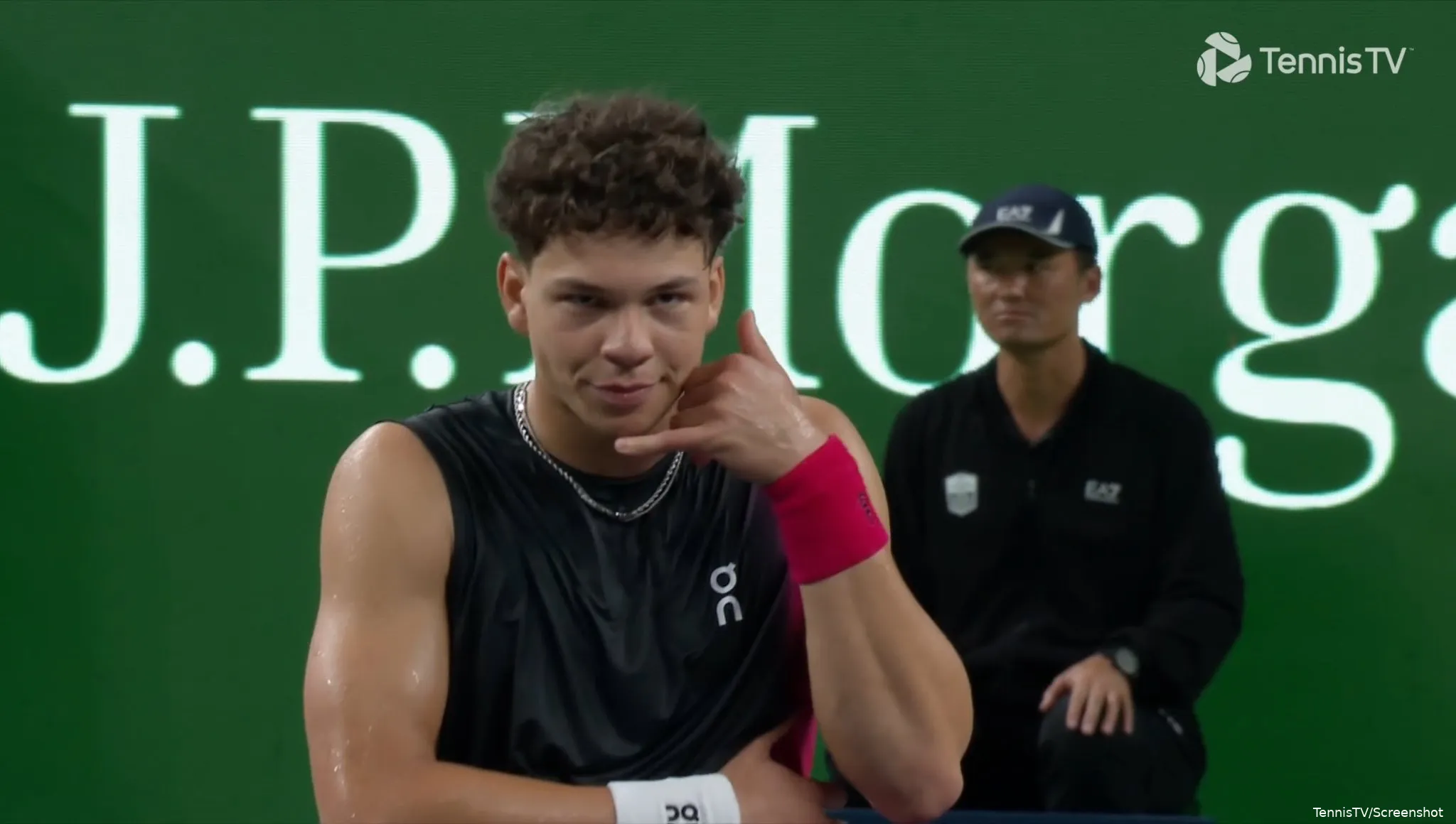 https%3A%2F%2Fs3-newsifier.ams3.digitaloceanspaces.com%2Ftennisuptodate.com%2Fimages%2F2023-10%2Fsheltonphone-65255646f2a1c.jpg@webp