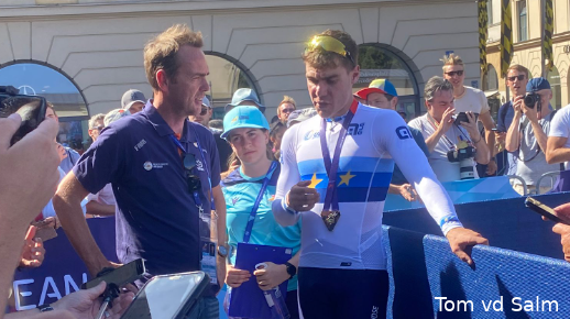 Wat verzint Nederland om zonder oortjes te communiceren? 'Je kunt allerlei codes afspreken, maar dat is lastig'