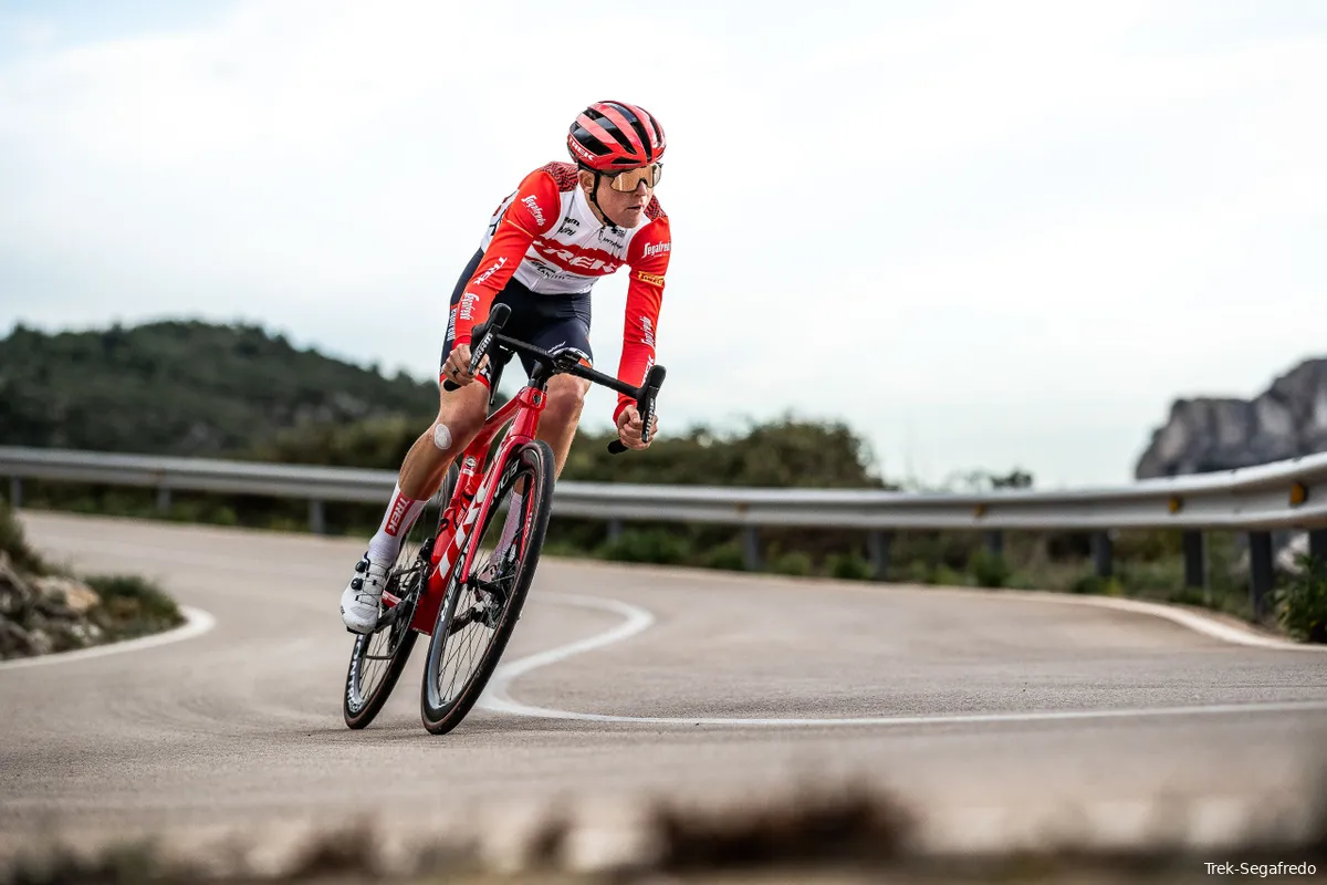 UAE Tour: Trek-Segafredo leunt op Tolhoek en Aberasturi, EF Education-EasyPost met vrijbuitersploeg