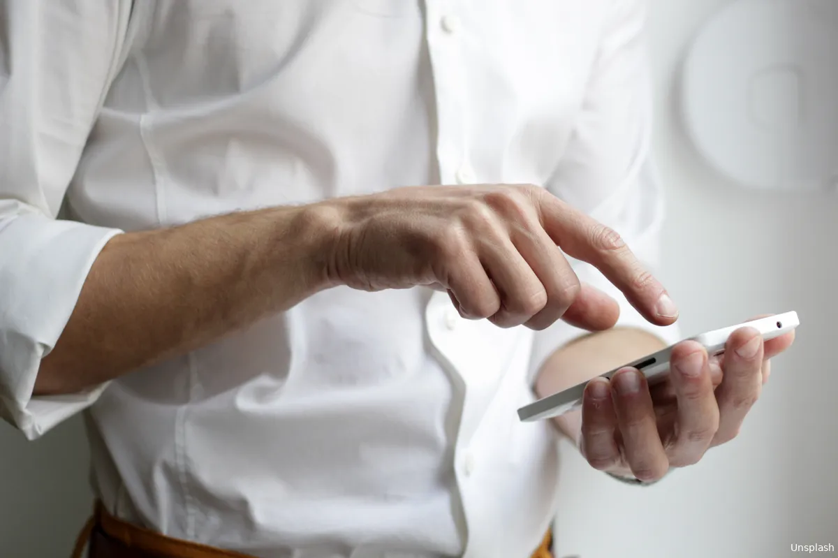 Telefoonverslaving: We zijn allemaal hartchirurg geworden!