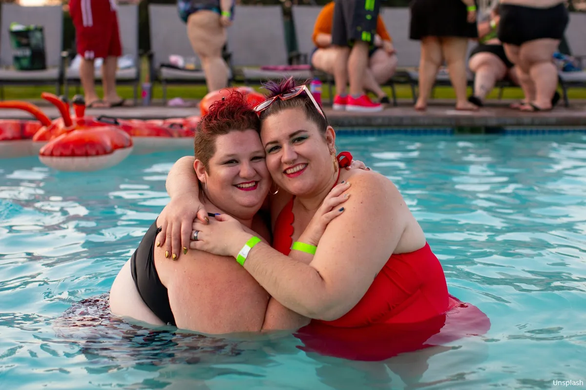 allgo an app for plus size people emuzz4bdnce unsplash