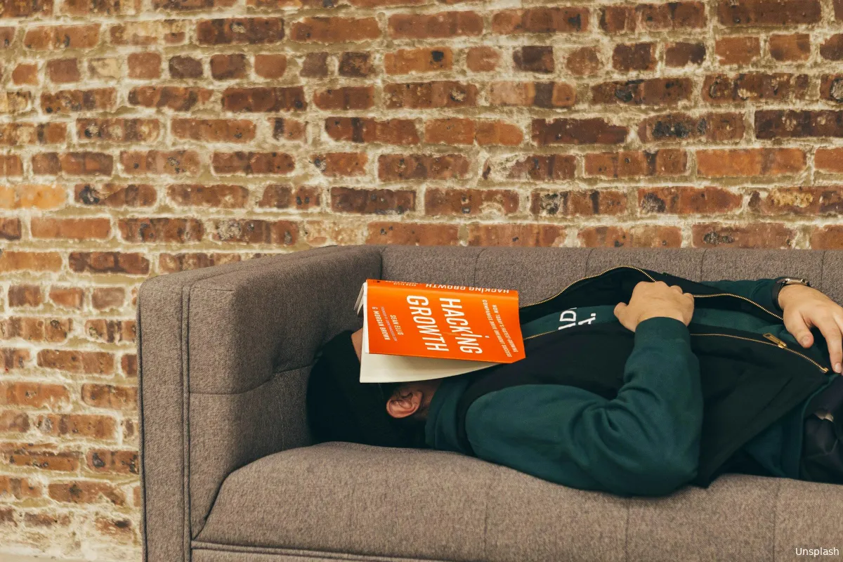 no revisions yyzfsb u6n4 unsplash