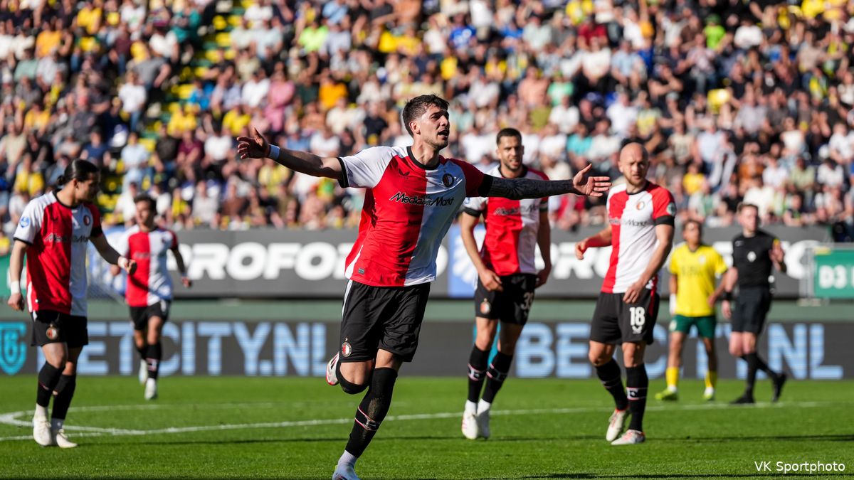 Feyenoord Wins Fifth Straight, Stays Ahead of PSV