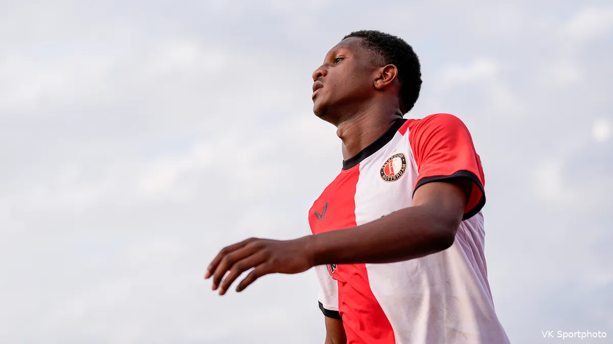 Givairo Read Returns to Feyenoord First Team in Draw Against Excelsior