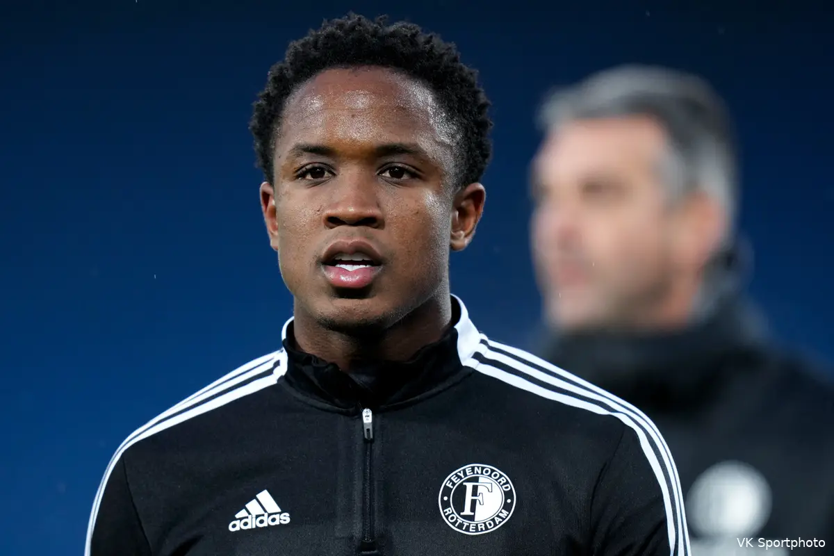 Sinisterra traint weer mee bij Feyenoord