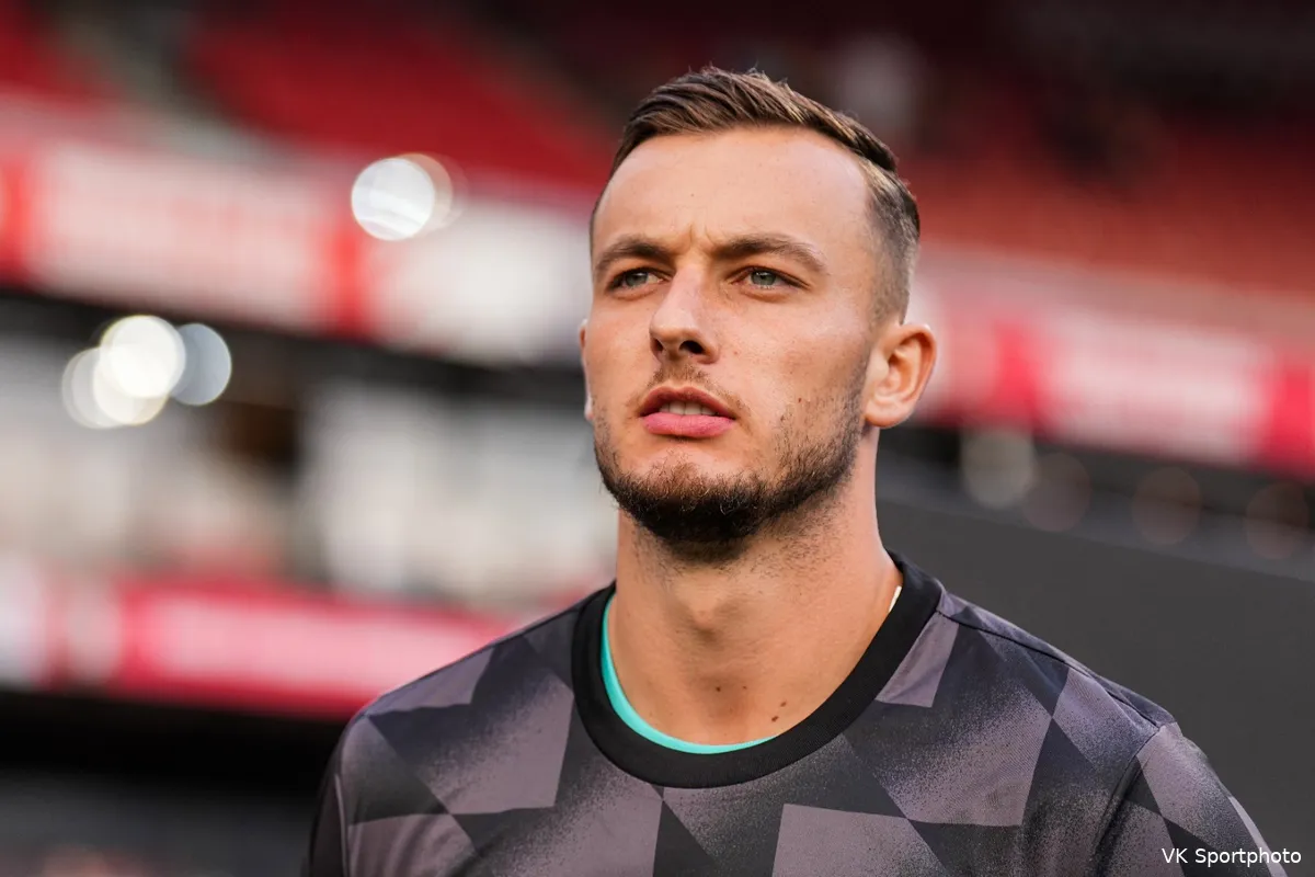 "Je maakt mij niet wijs dat Pasveer een betere keeper is dan Bijlow"