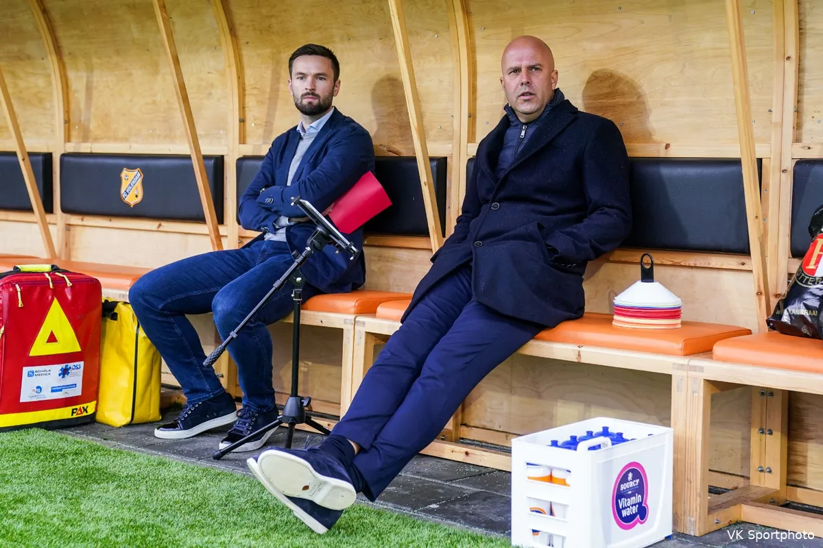 Slot is niet tevreden over Lopez en gaat in op spitsendiscussie