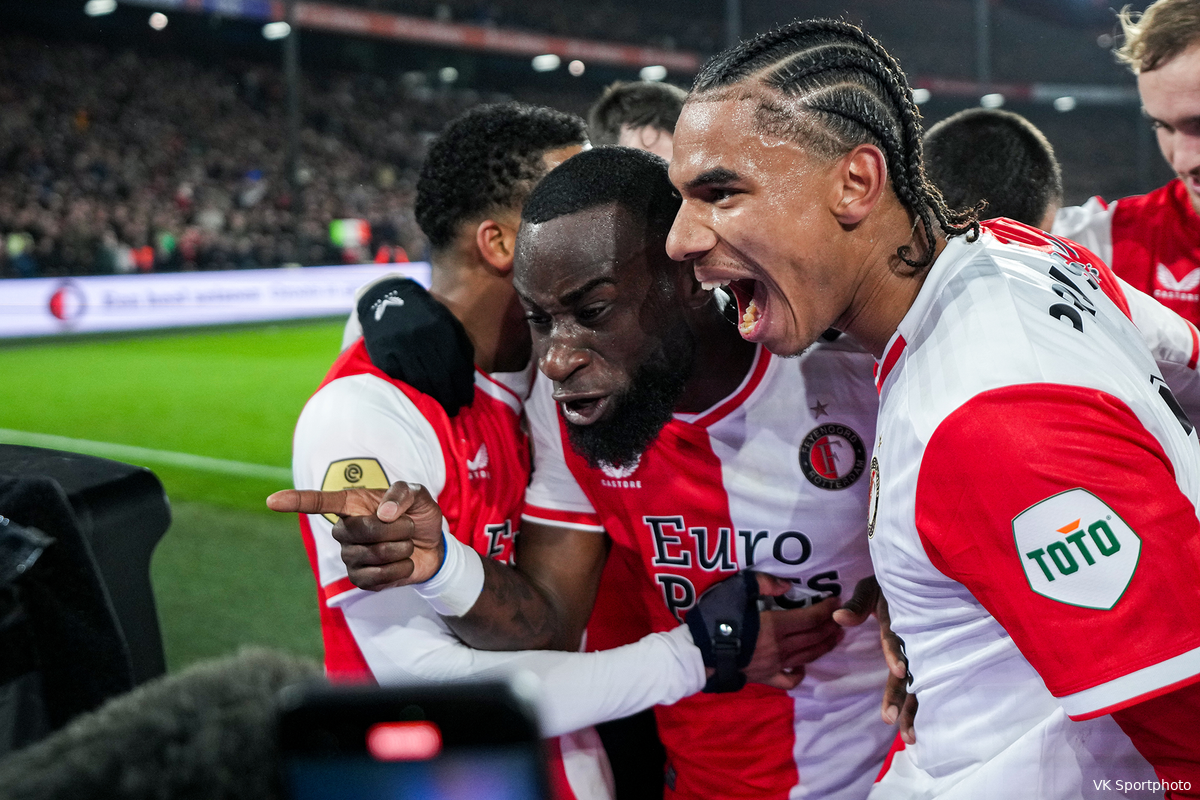 Feyenoord heeft geen moeite met AZ en bereikt halve finale KNVB Beker