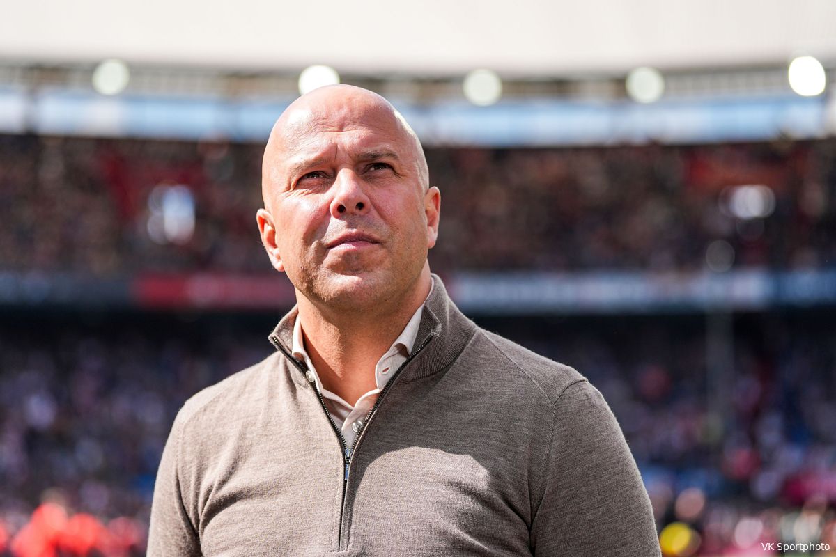 'Liverpool FC meldt zich officieel bij Feyenoord voor Slot'