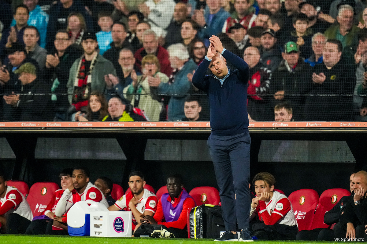 Hiddink verwacht geen problemen voor Slot: "Een heel stabiel team"