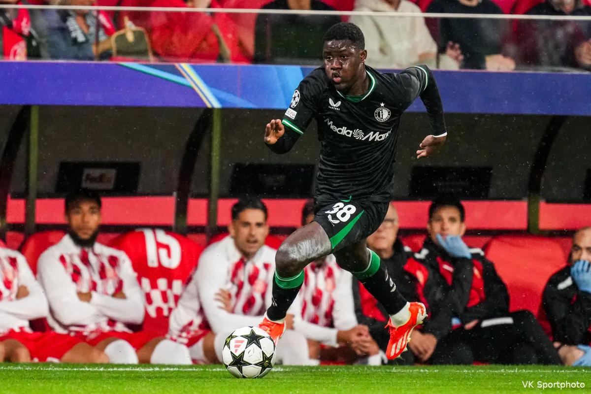 yv2024102yv2024102a1c08522