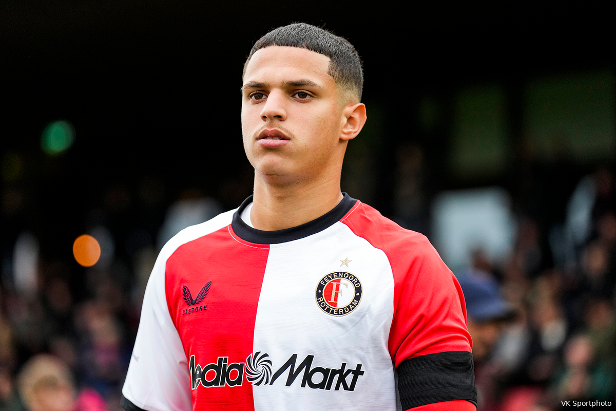 Feyenoord O19 wint verhitte mini-Klassieker op Varkenoord
