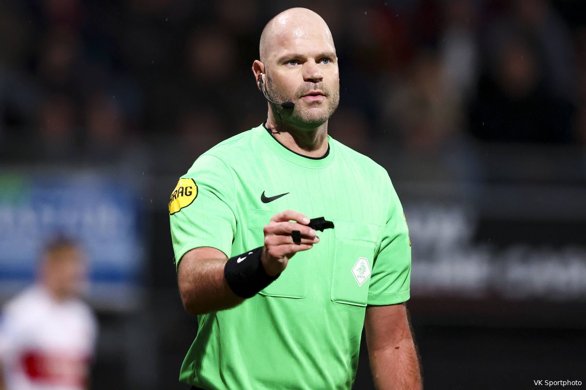 Dieperink heeft zaterdag de leiding over Feyenoord - NEC