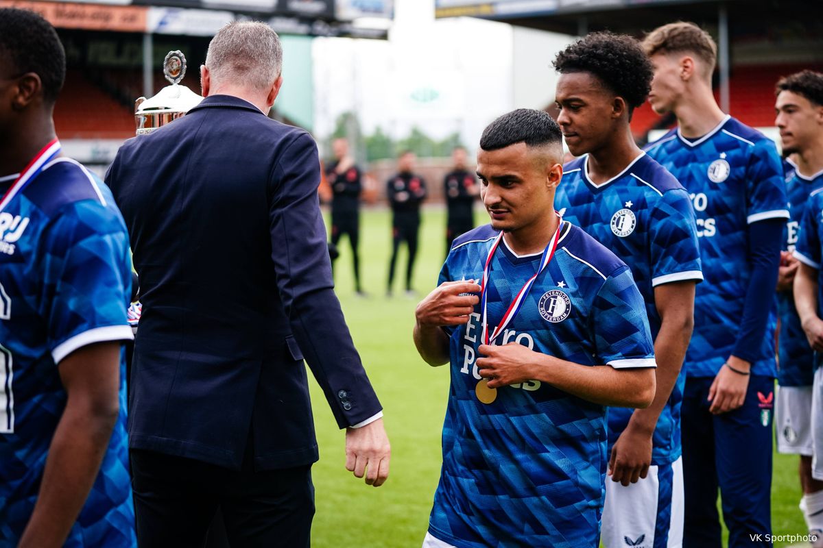 'Feyenoord wil contract van talent Amir Rais verlengen'
