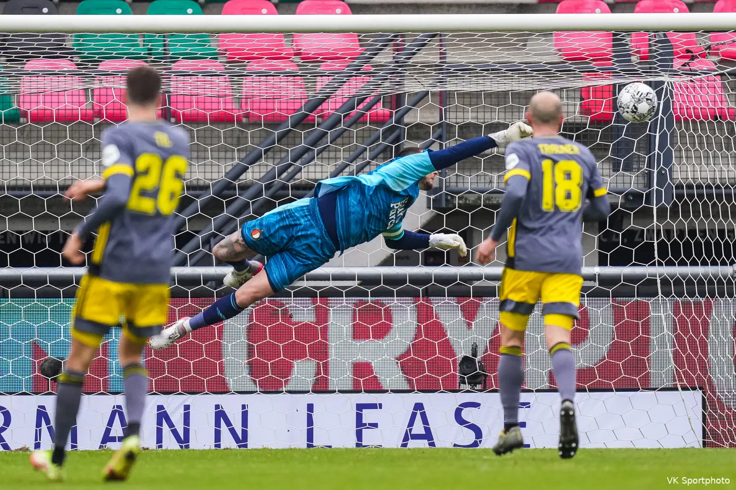 Feyenoord komt na rust op stoom en verslaat NEC