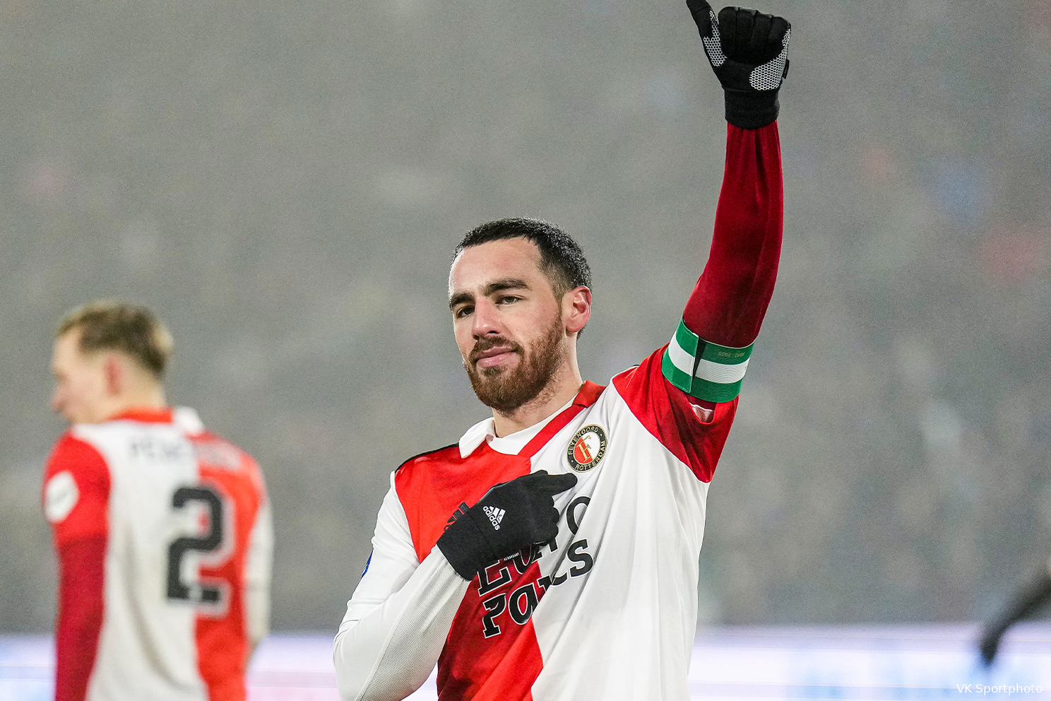 Feyenoord heeft geen problemen met NEC en is weer koploper