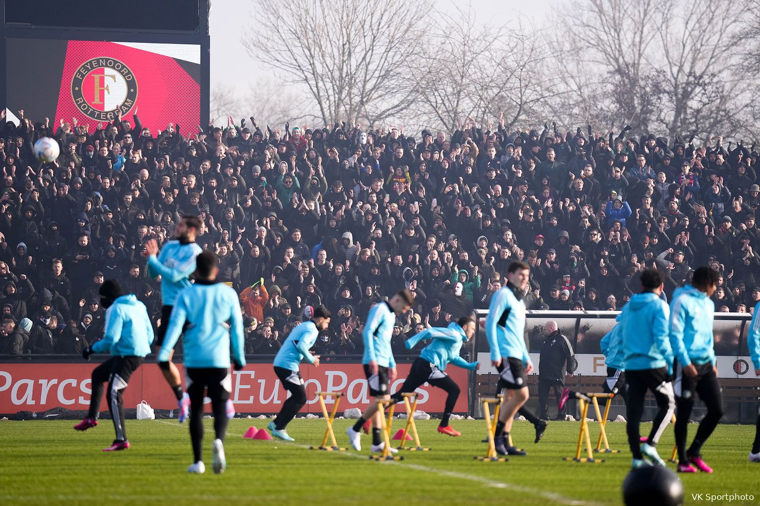 'Mistig' Varkenoord steunt Feyenoord in aanloop naar Klassieker