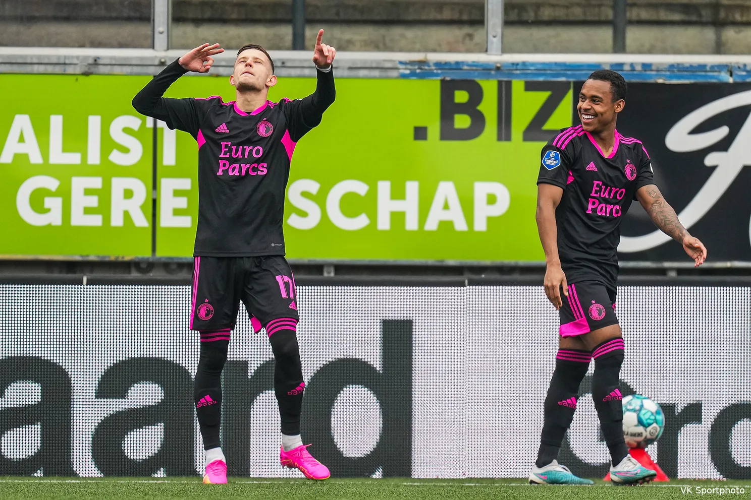 Feyenoord maakt geen fout en wint in Leeuwarden