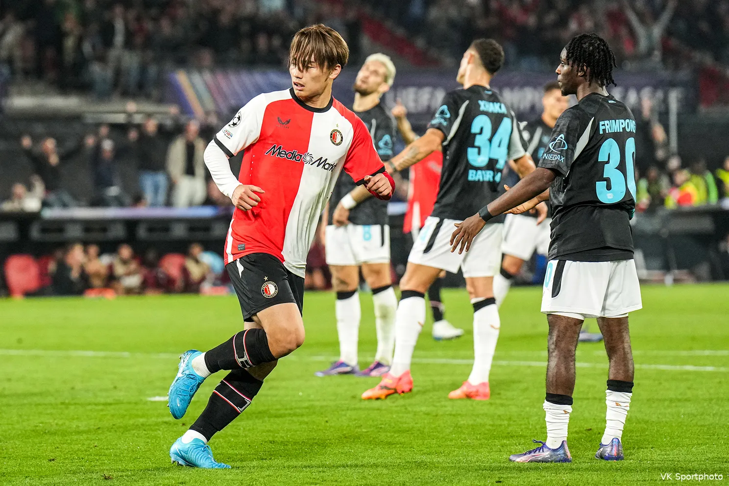 Feyenoord in de eigen Kuip afgestraft door Bayer Leverkusen