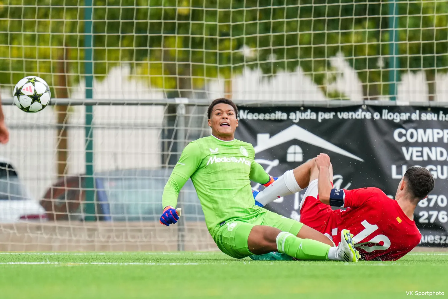 yv2024102yv2024102a1c04178