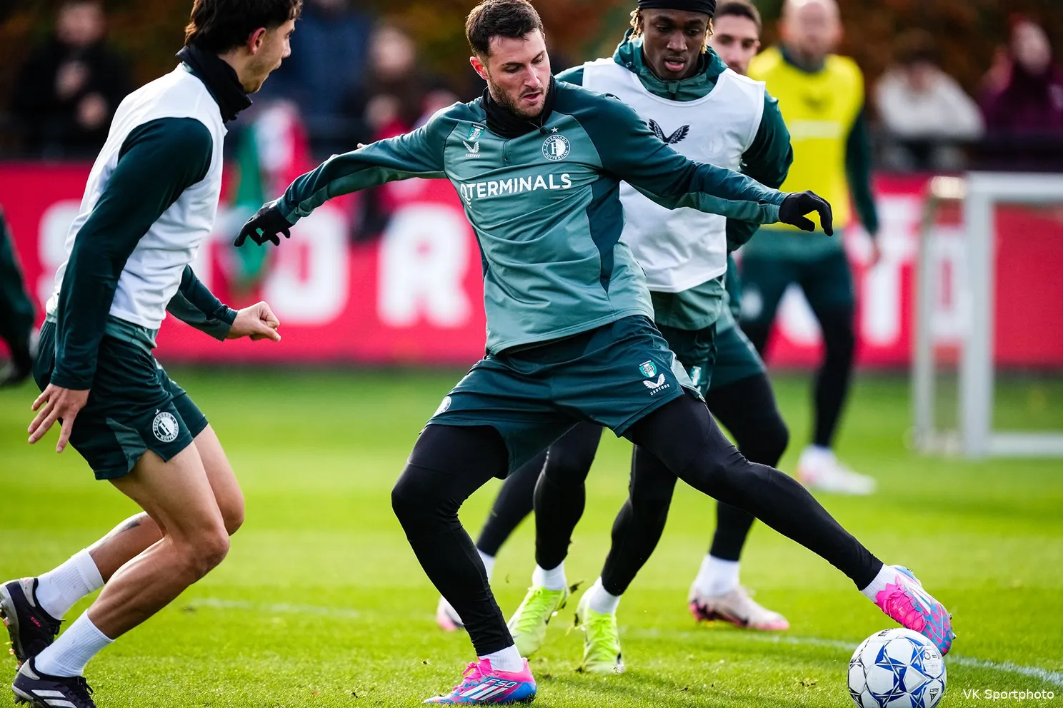 Herstelde Trauner sluit aan bij groepstraining Feyenoord