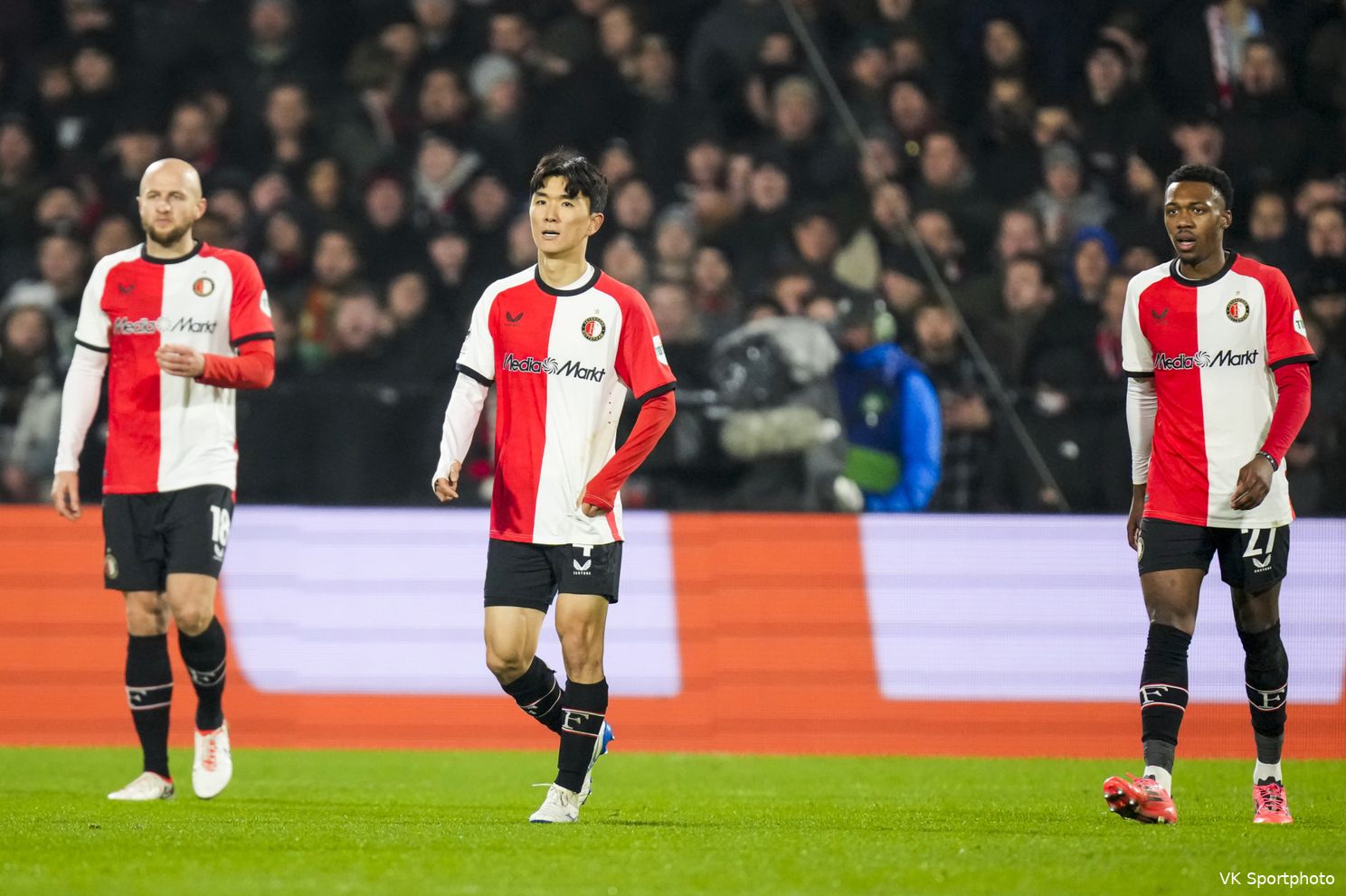 Feyenoord wint na briljante start in De Kuip van Sparta Praag