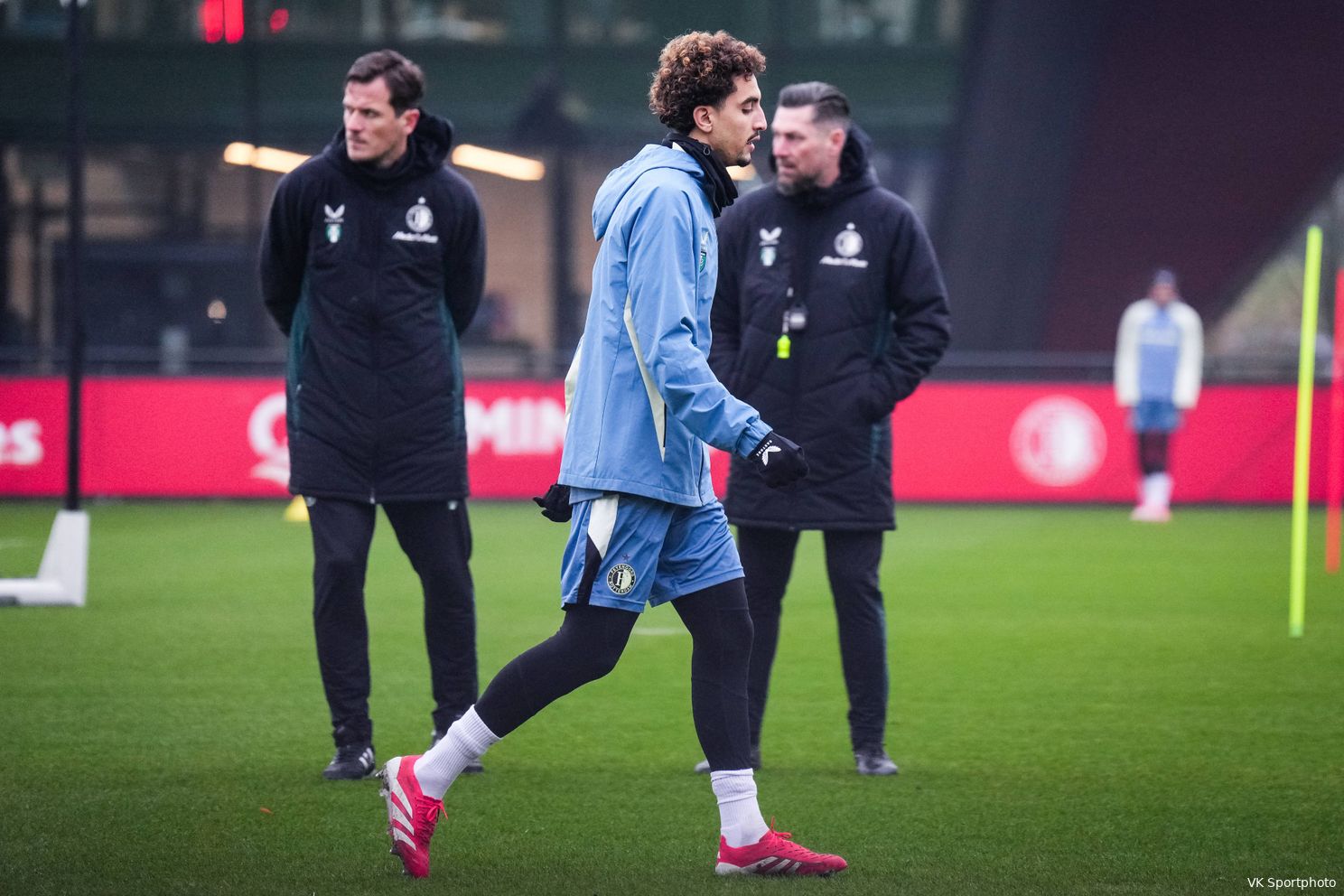 De beelden: Bosschaart bereidt Feyenoord voor op AC Milan; Targhalline traint mee