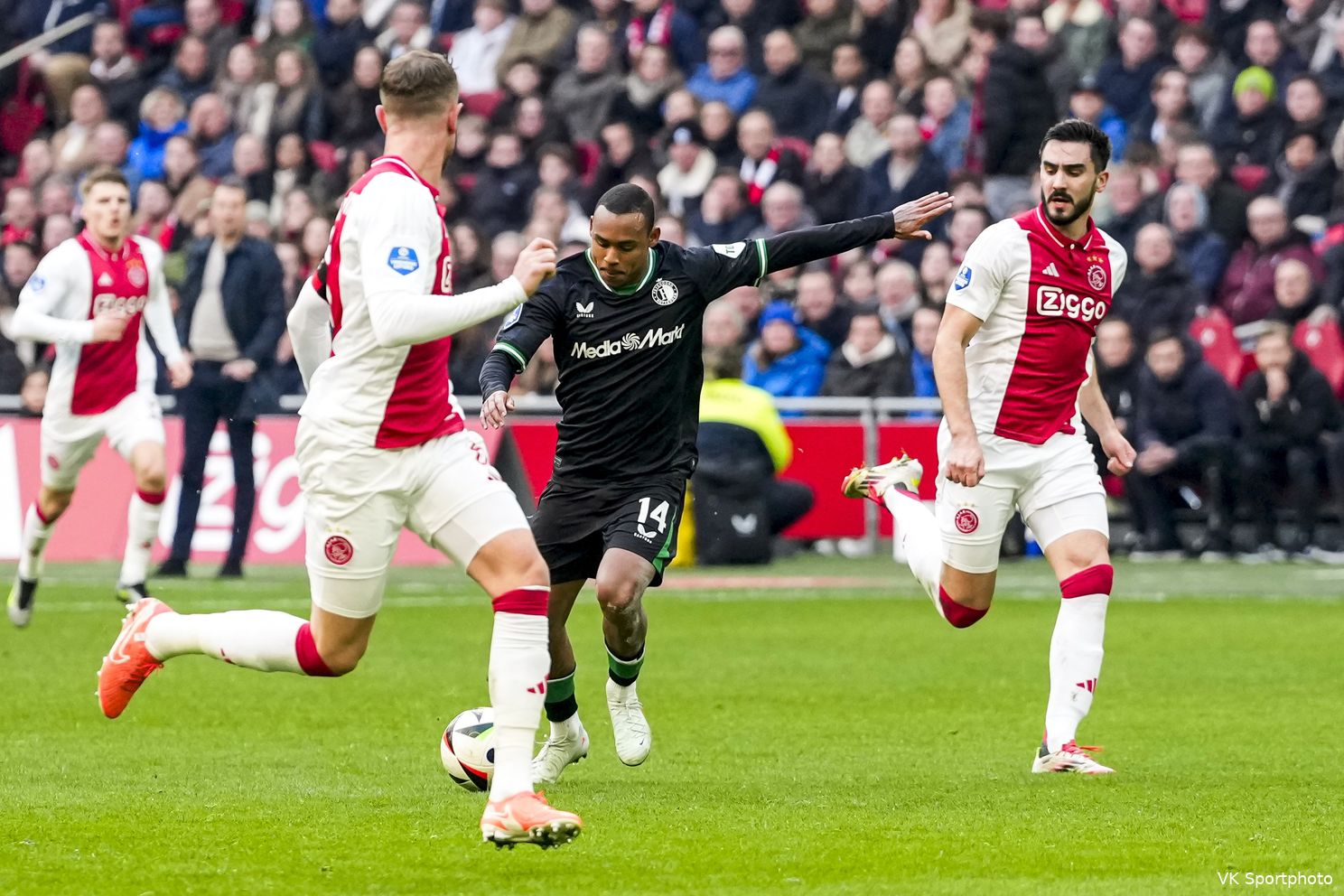 Feyenoord verliest Klassieker ondanks terugkeer Hartman en Timber