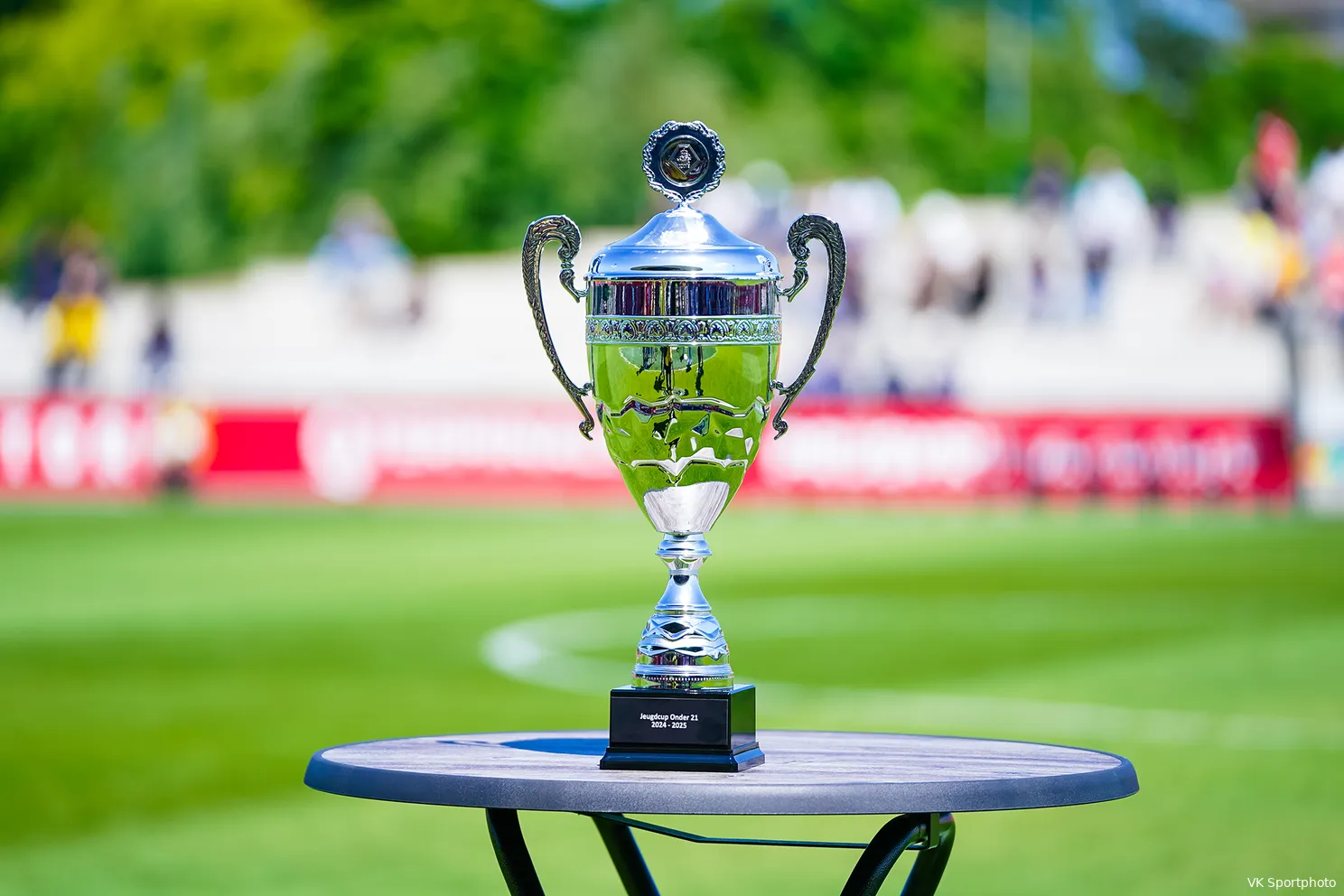 Feyenoord O21 vervolgt jacht op promotie als bekerwinnaar na bizarre finale