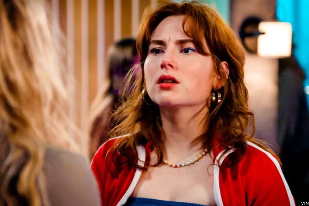 Zorgt Jill voor relatiebreuk tussen Louise en Raven? 'Familie'-actrice Britt Das praat mond voorbij