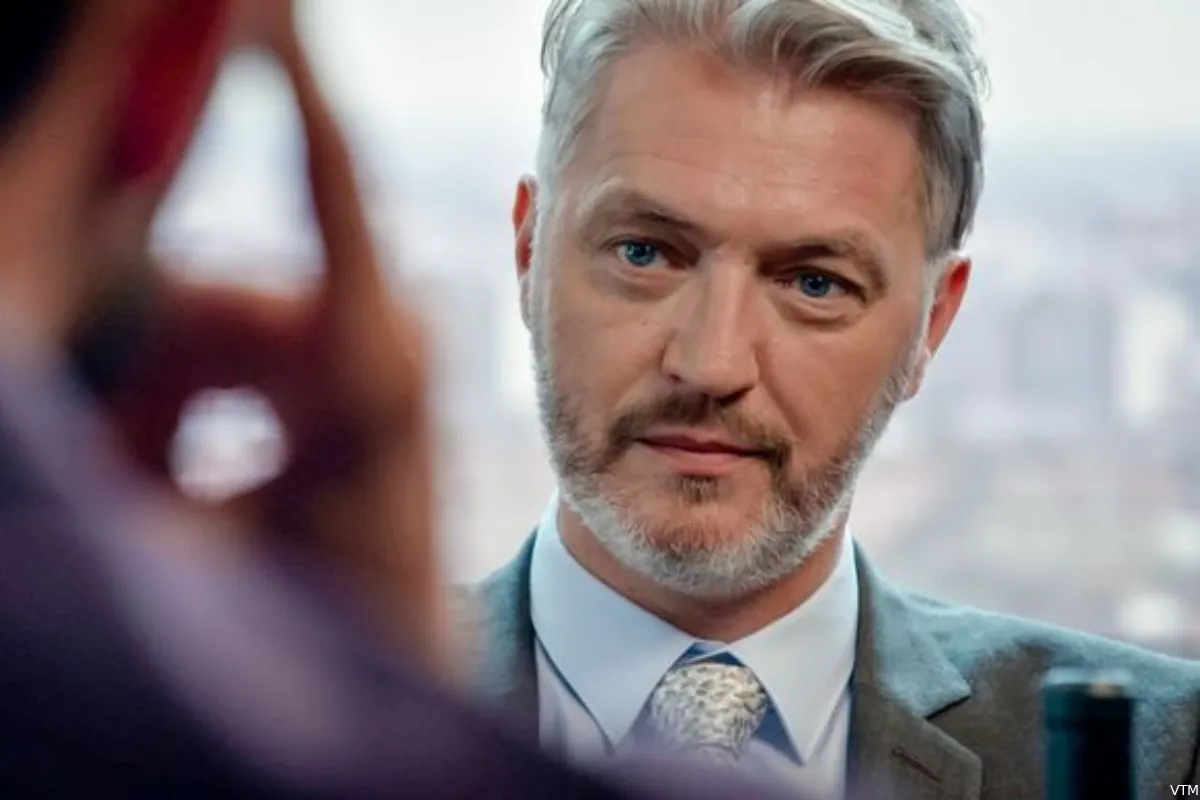 "Lars gaat iets extreems doen": Kürt Rogiers onthult plots meer details over seizoensfinale van 'Familie'