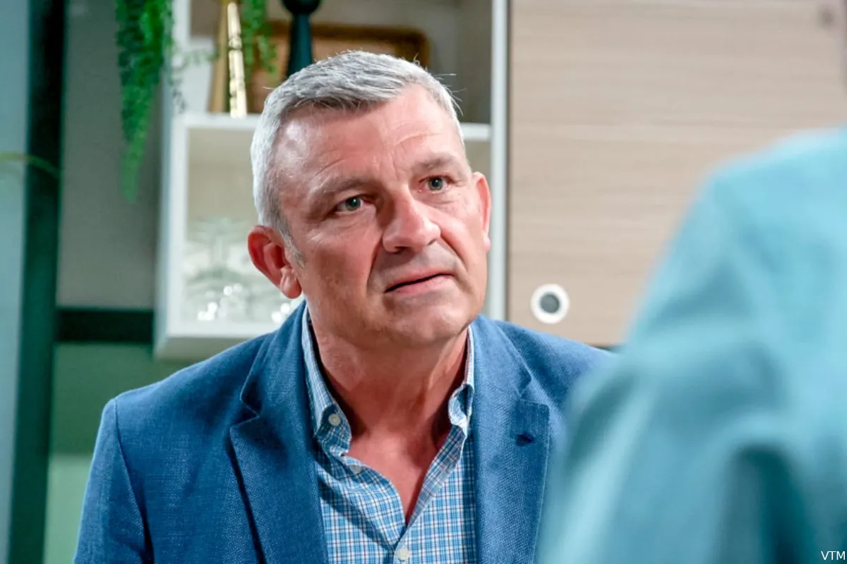 Stopt Peter Bulckaen (Mathias) na 15 jaar bij 'Familie'? "Schrijf mij er maar uit"