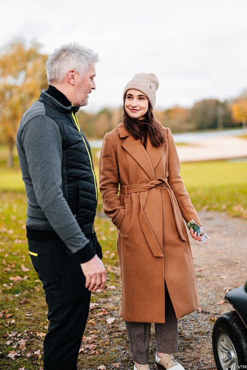 "Guess who's back": Jasmijn Van Hoof laat in primeur eerste beelden van haar comeback als Stefanie in 'Familie' zien