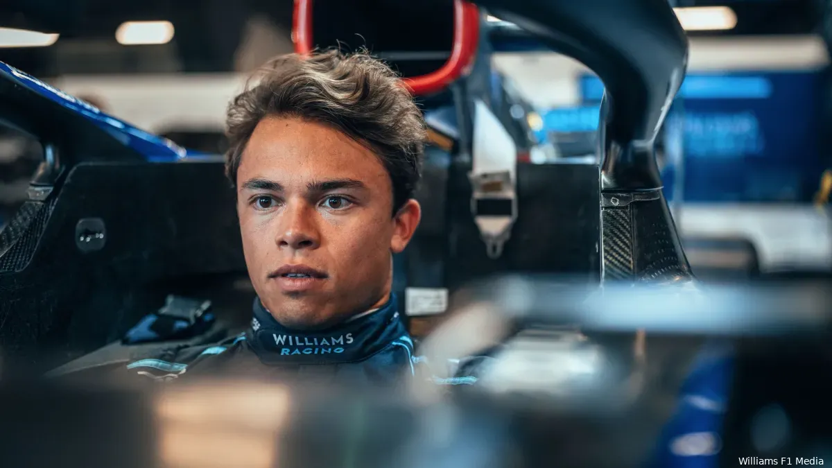 De Vries over 'behoorlijke reis' naar richting F1: 'Geen idee hoe ik mijn carrière moest voorzetten'