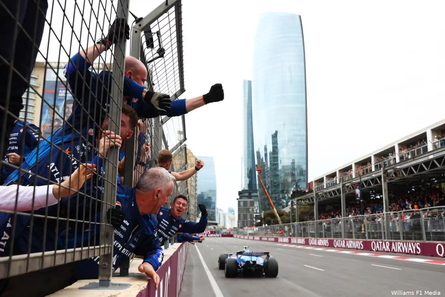 carlos-sainz-williams-bakoe-zondag (7)
