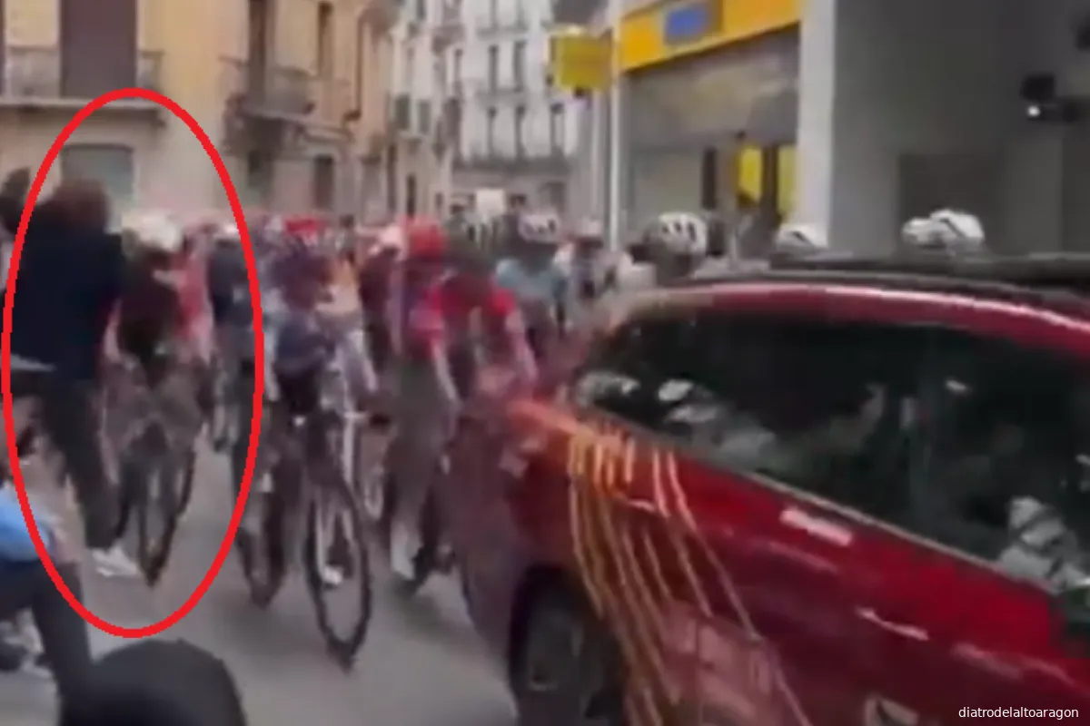 vuelta feminina crash