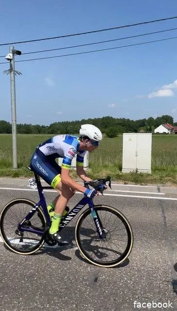 Oproep na bizarre actie in jeugdkoers: ‘Die klap was als die van Van der Poel, maar dit is een jongen van 16’