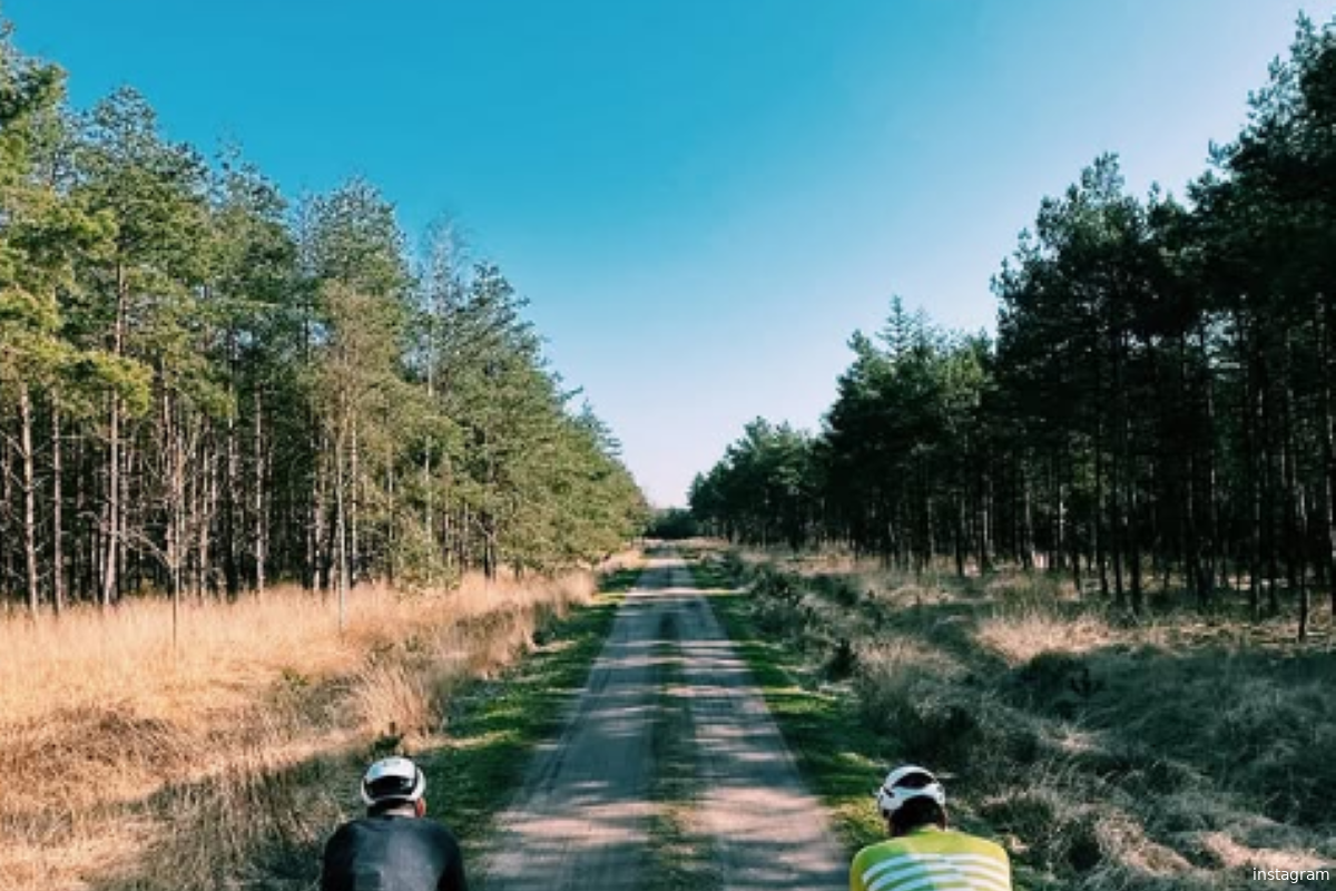 Geen Strade Bianche, wel gravel (en verjaardagsetentje voor Roxanne) voor van der Poel: Del Grosso maakt WorldTour-debuut