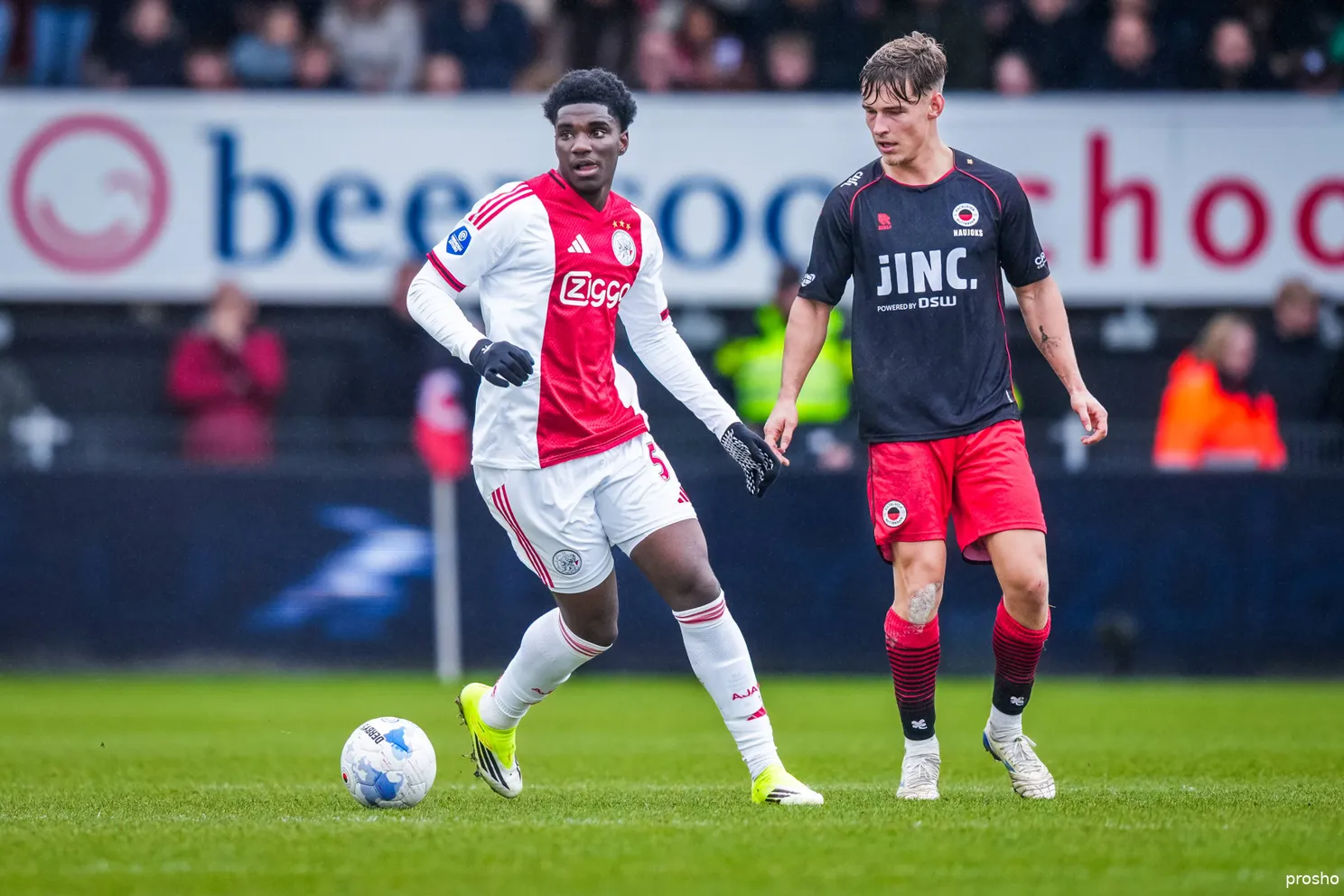 Ajax Showtime Jinairo Johnson
