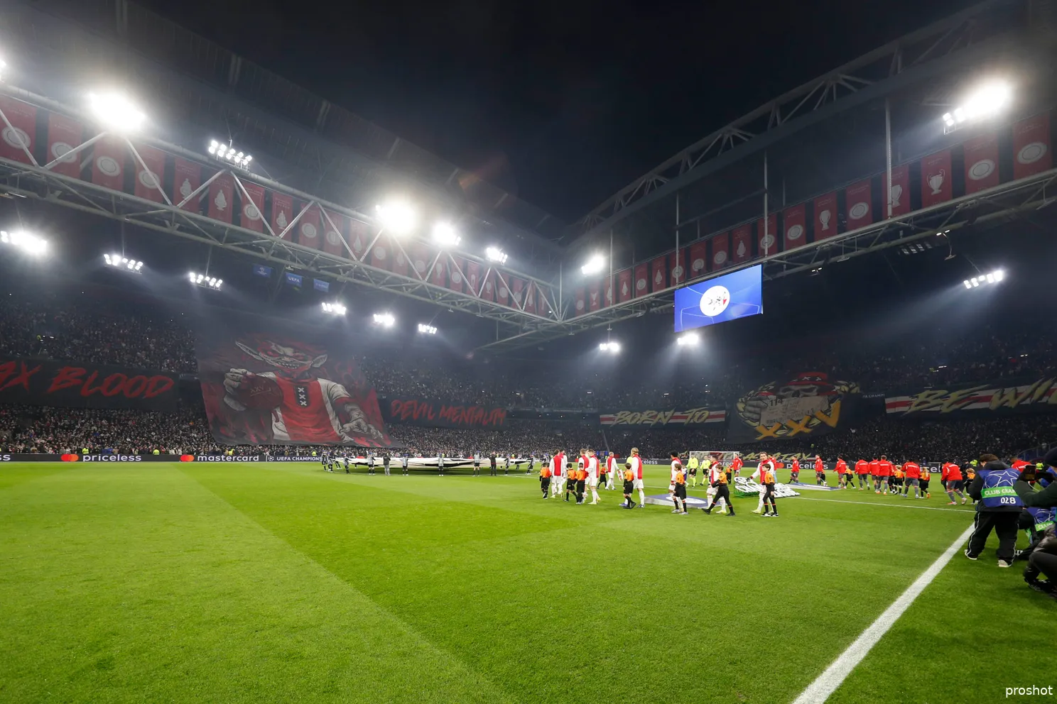 Ajax Olympiakos Showtime