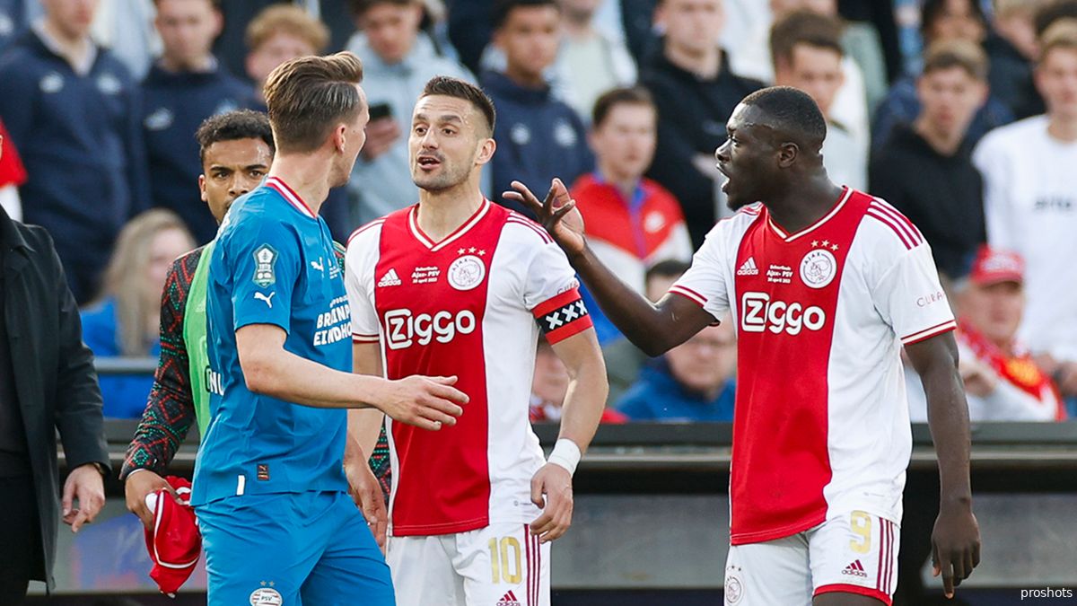 laat staan Zweet PapoeaNieuwGuinea PSV verslaat Ajax in strijd om KNVB Beker na zenuwslopende  strafschoppenserie