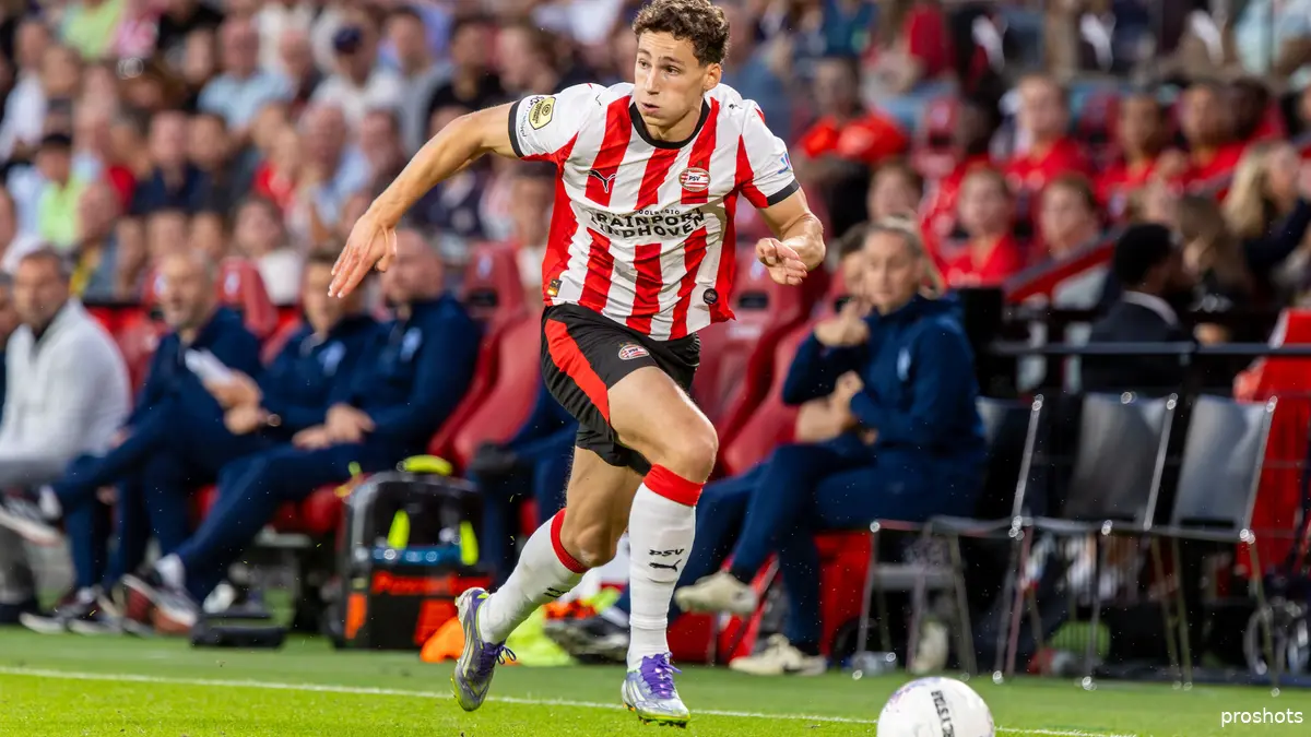 Spartaを越えてPSV Walst; Feyenoord Books Nac Bredaに対する簡単な勝利