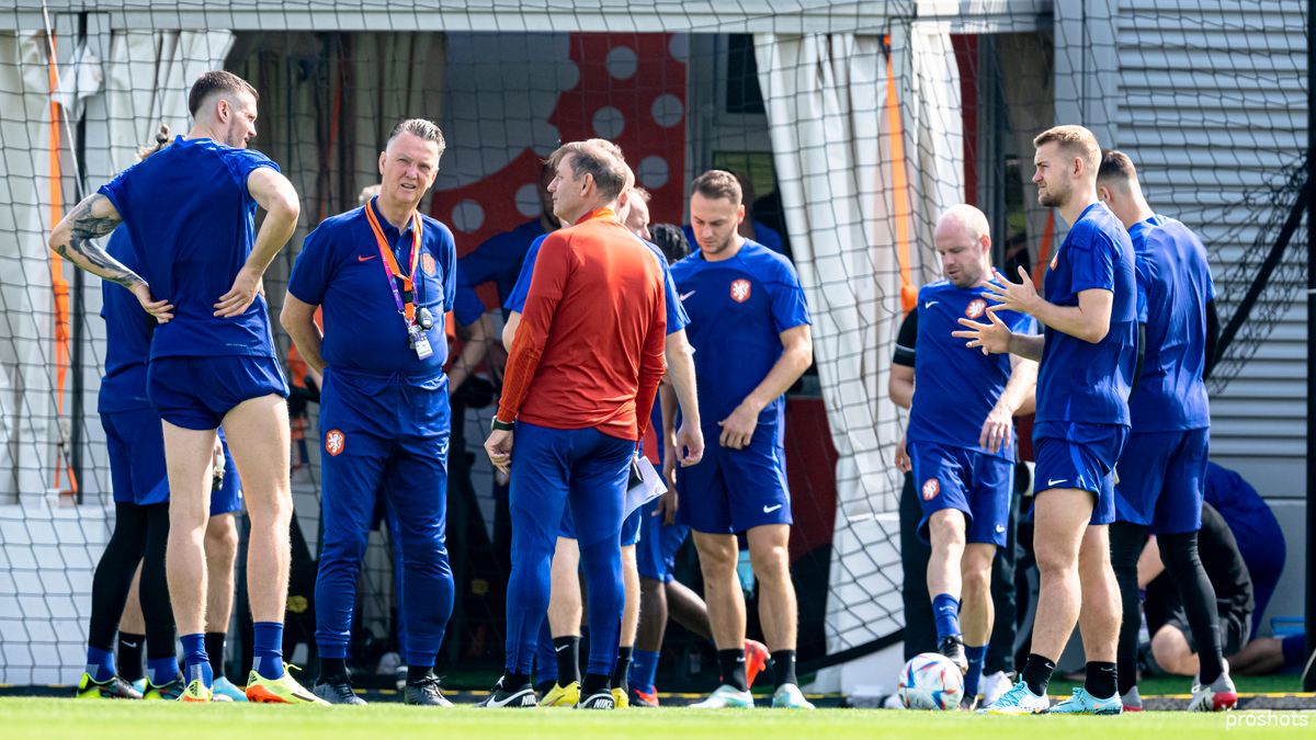 wk-journaal-oranje-leeft-met-veel-vertrouwen-toe-richting-start-wk