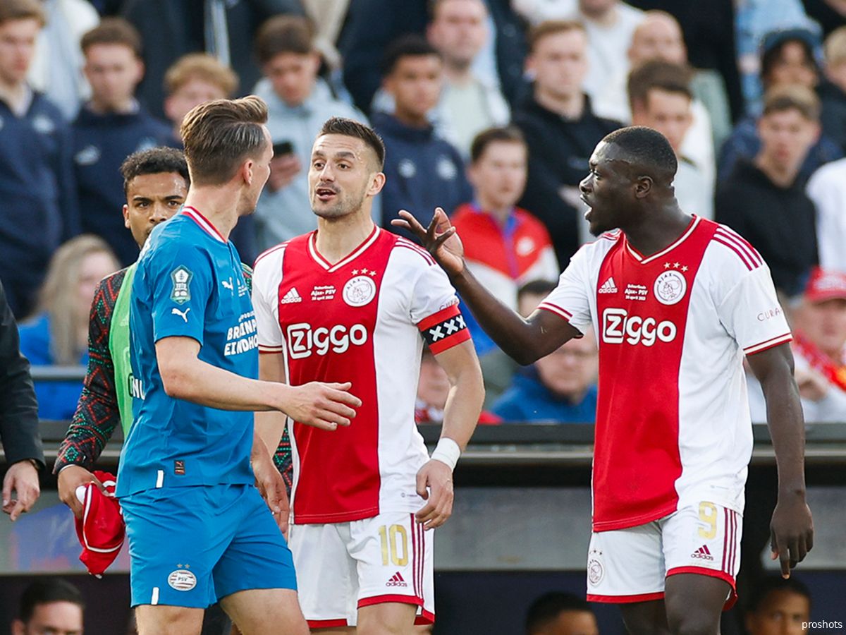 Schatting Voortdurende dreigen PSV verslaat Ajax in strijd om KNVB Beker na zenuwslopende  strafschoppenserie