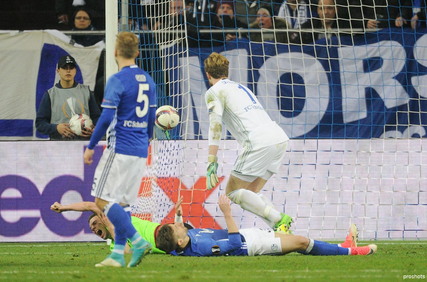 Viergever kijkt met trots gevoel terug op Ajax-tijd: 'Echte vriendschappen ontstaan'