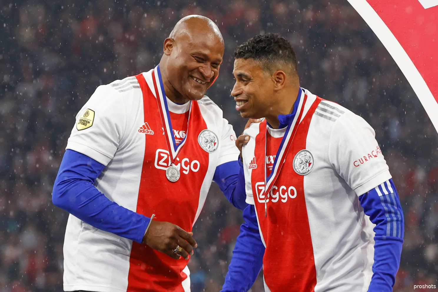bogarde reiziger ajax